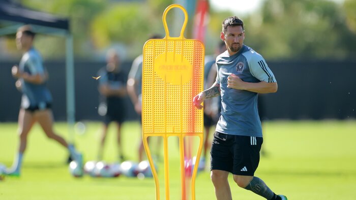 بکهام: توقعات را بالا نبرید، مسی برای درخشش در آمریکا زمان میخواهد