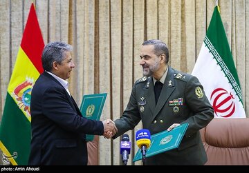 Los Ministerios de defensa de Irán y Bolivia firman memorando de cooperación bilateral