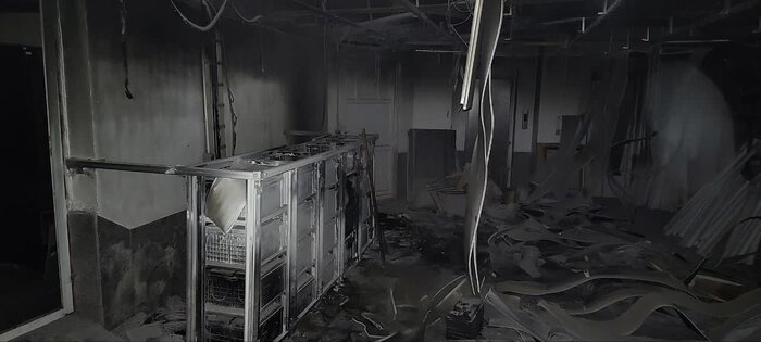 آتش‌سوزی در ساختمان مرکزی مخابرات مازندران/ علت حادثه در دست بررسی است
