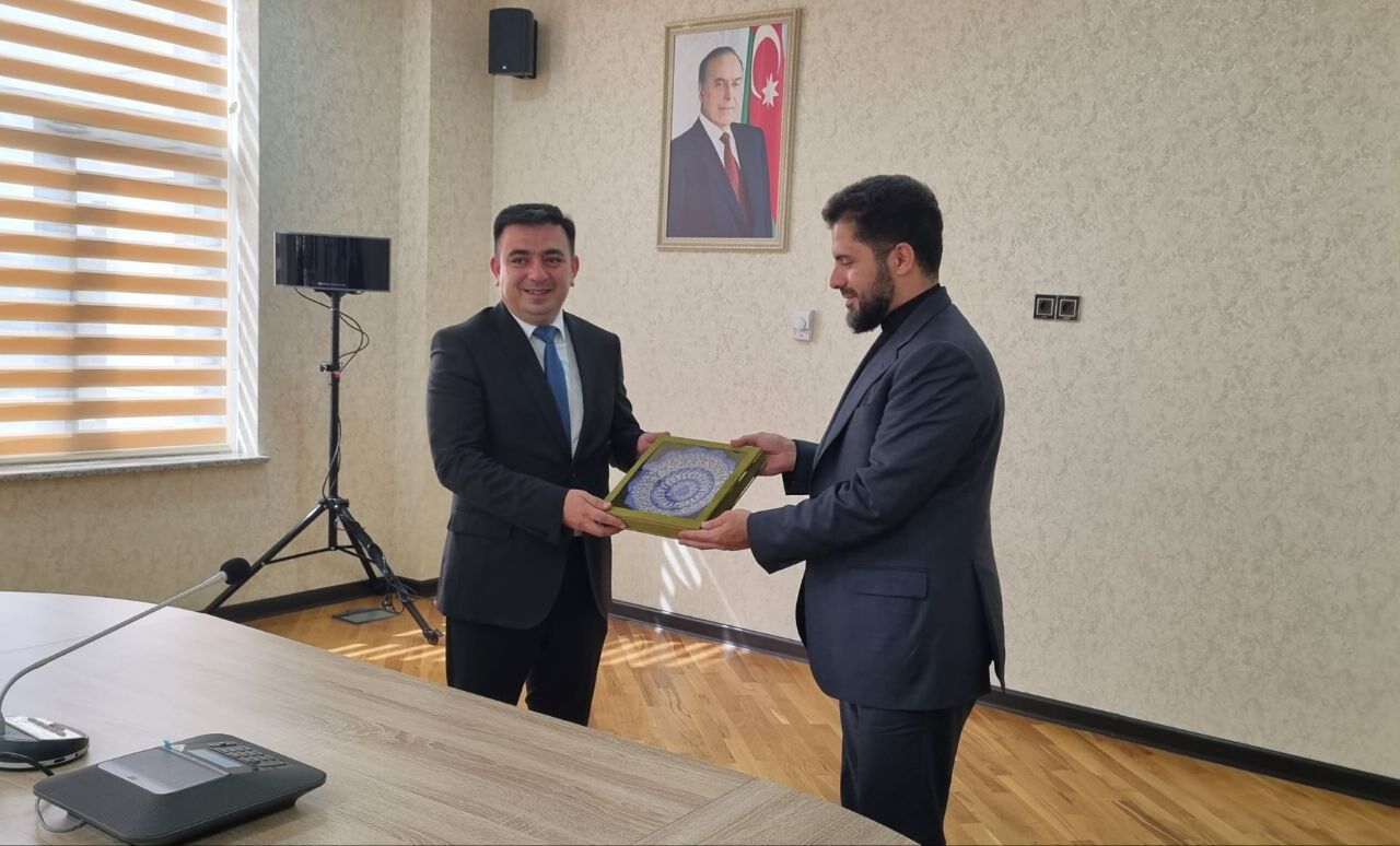 Wir planen Eröffnung der Azeri-Website und die Einrichtung des Büros in Baku