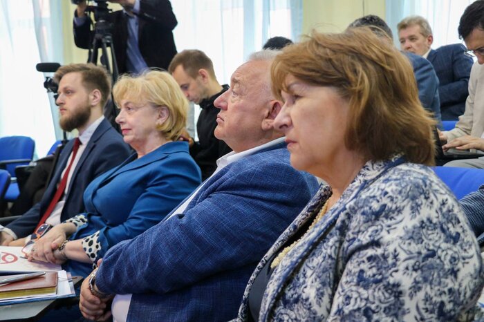 صاحب نظران روس: پل انرژی تهران – مسکو فعال شود