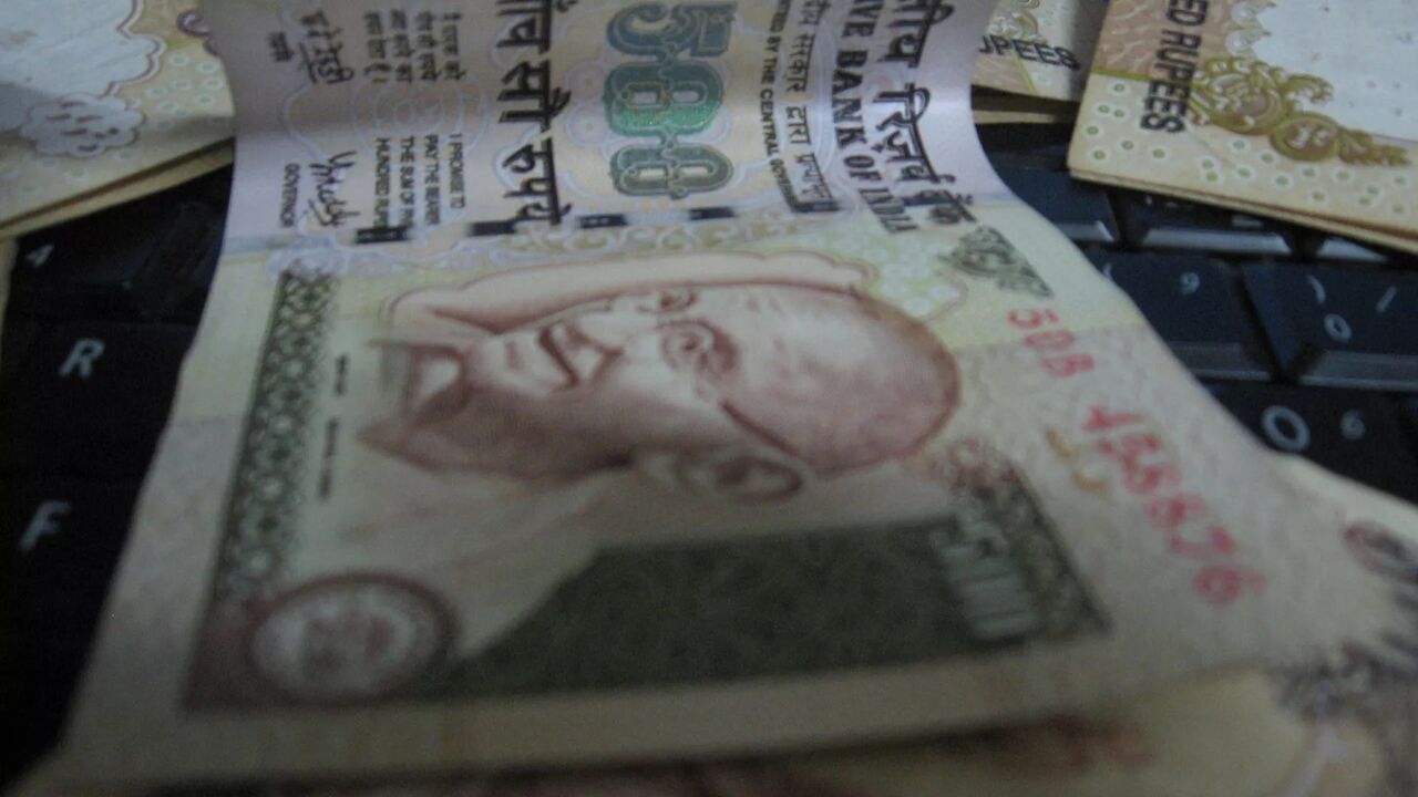 هند و اندونزی از طریق نظام پرداخت سریع با ارز داخلی تجارت می کنند