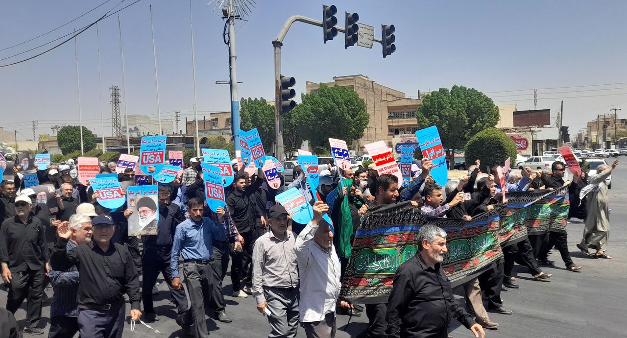 مردم خوزستان در محکومیت اهانت به قرآن راهپیمایی کردند