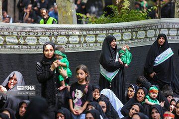 Gathering of mothers with their babies in 3rd day of Moharram