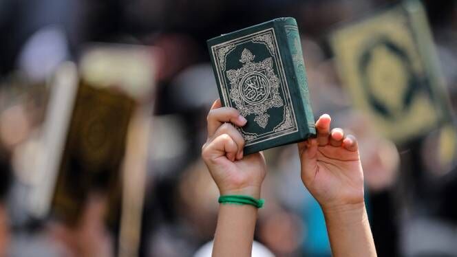 Un grupo extremista quema un ejemplar del Corán en Dinamarca