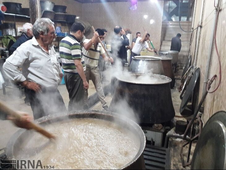 طعم عاشورایی "حلیم" در محرم خراسان‌شمالی