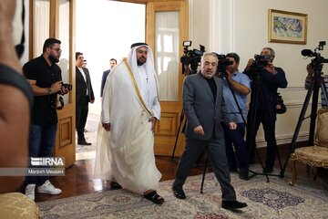 Le ministre d'État qatari aux Affaires étrangères rencontre le chef de la diplomatie iranienne à Téhéran