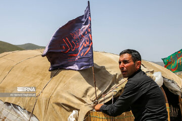 Nomads in northwest Iran mourn for Imam Hossein (AS)