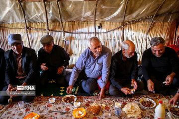 Nomads in northwest Iran mourn for Imam Hossein (AS)