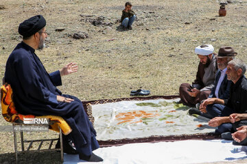 Nomads in northwest Iran mourn for Imam Hossein (AS)