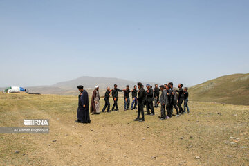 Nomads in northwest Iran mourn for Imam Hossein (AS)