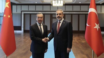 مذاکره وزرای امور خارجه چین و ترکیه درباره انرژی هسته‌ای و مسائل اقتصادی