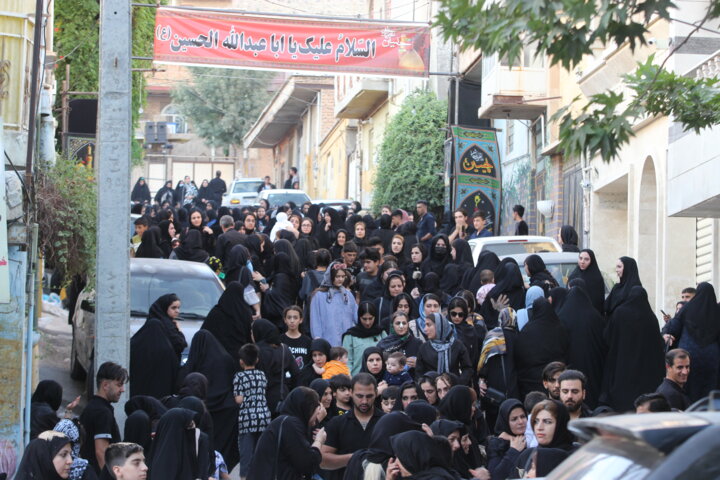 شور و نوای محرم در کوچه پس کوچههای ایلام با احیای سنت تکیه گردی زنان