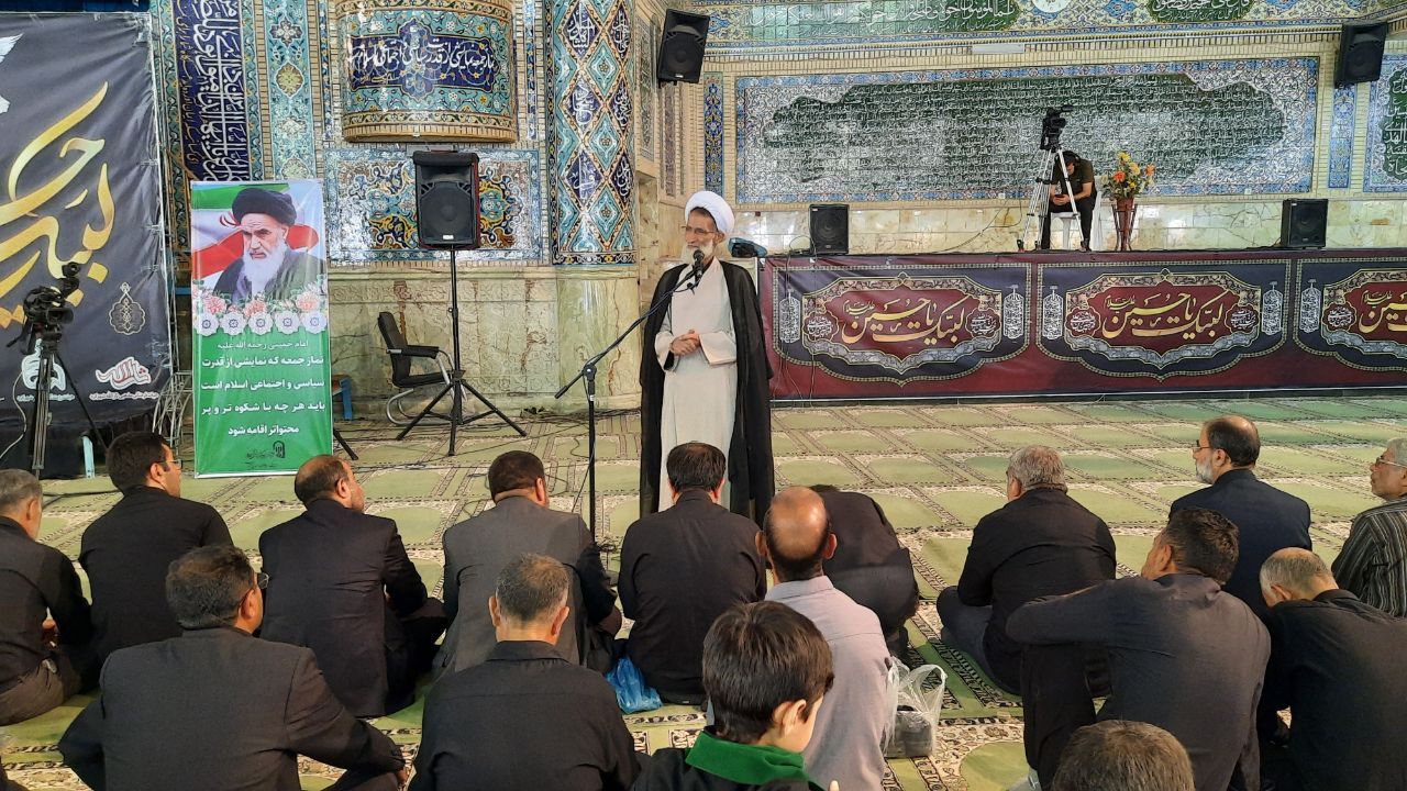 امام جمعه شهرکرد: راه امام حسین(ع) کمال انسانیت است