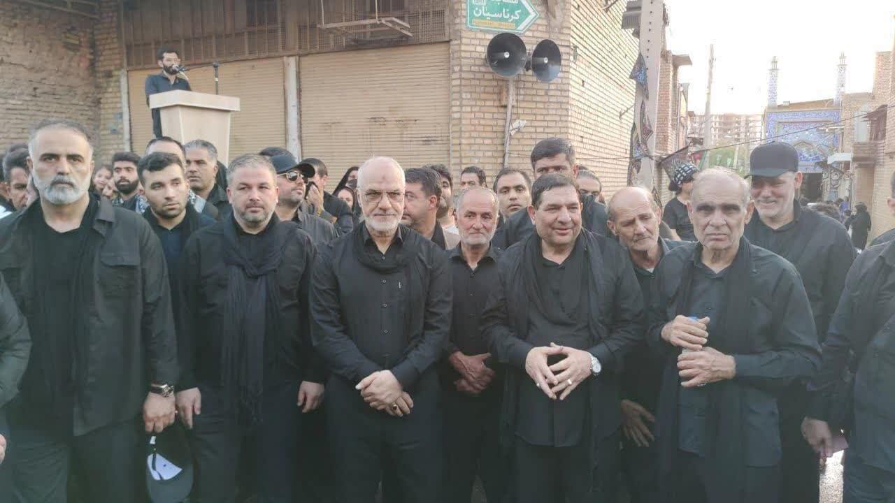 معاون اول رییس جمهور در جمع عزاداران تاسوعای حسینی دزفول اقامه عزا کرد معاون اول رییس جمهور در جمع عزاداران تاسوعای حسینی دزفول اقامه عزا کرد
