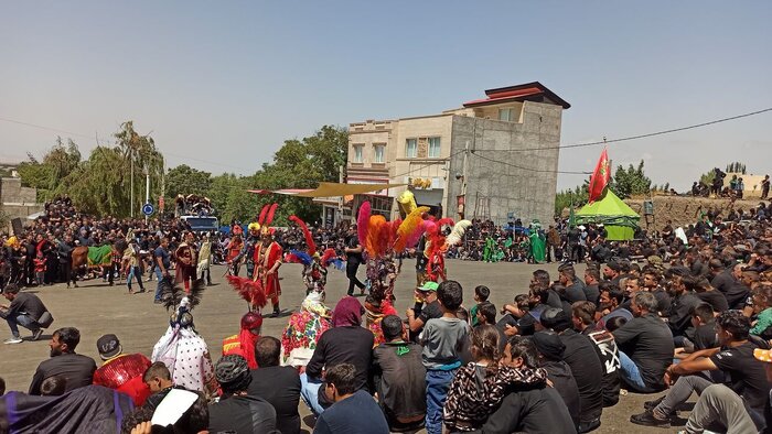 شور و شعور حسینی در عزاداریهای عاشورا در اردبیل به اوج رسید