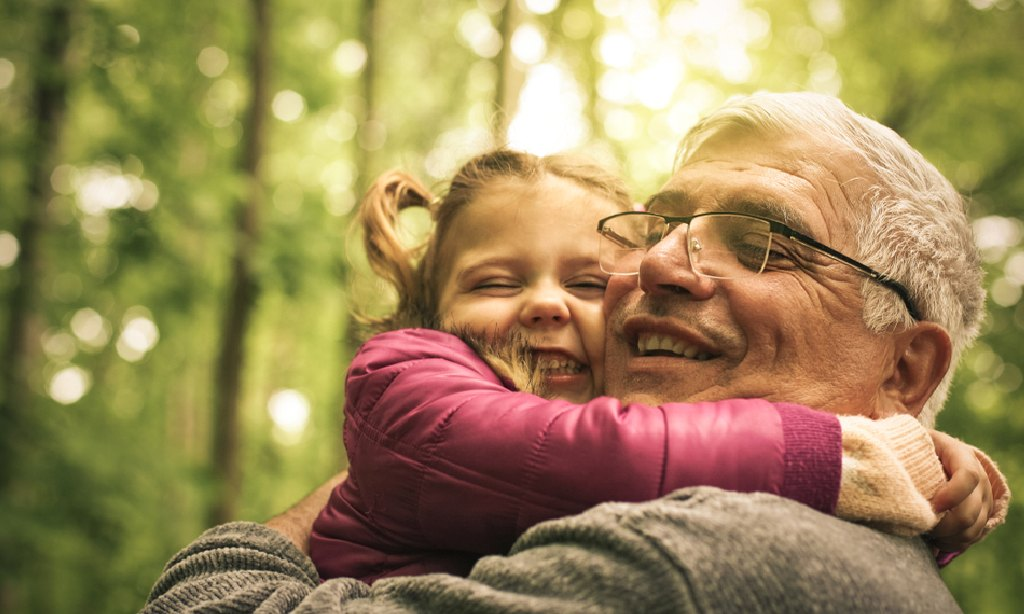 برای شاد کردن پدربزرگ و مادربزرگ چه کنیم؟