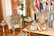 فرمانده سنتکام با مقامات نظامی مصری گفت وگو کرد