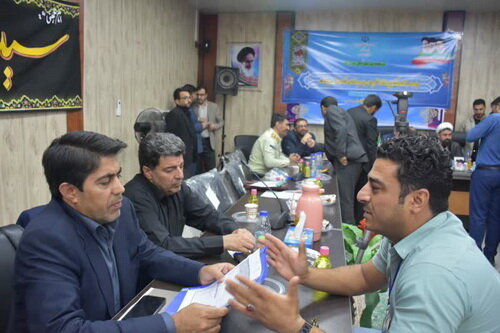 استاندار فارس: دولت و مجلس راهکارهای جدید پرداخت تسهیلات به تولید کنندگان ارایه دهند