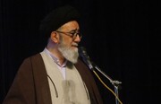 امام جمعه تبریز: امر به معروف و نهی از منکر مختص احوالات شخصی نیست