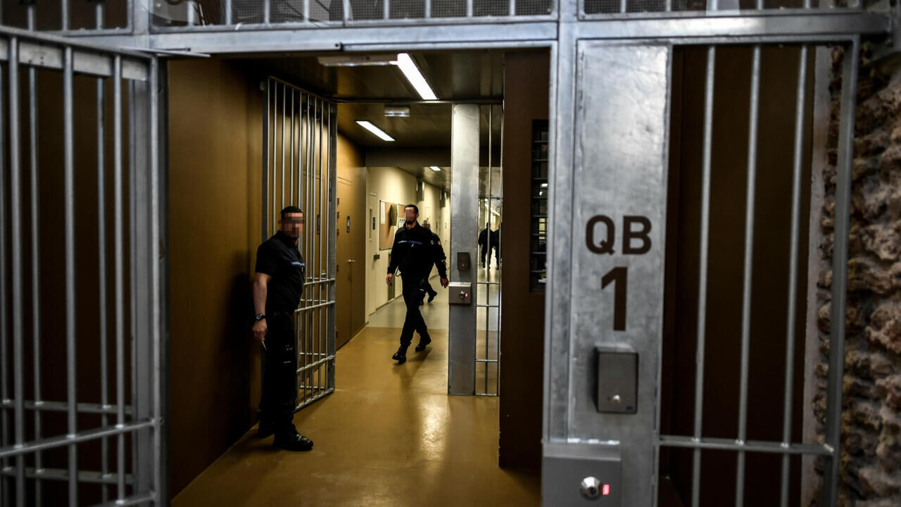 In Frankreich ein neuer Rekord bei der Zahl der Gefangenen gebrochen