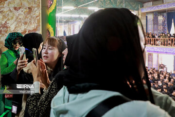 Tourists take part in mourning rituals in Yazd