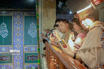 Tourists take part in mourning rituals in Yazd