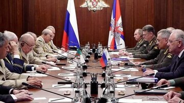 وزیر دفاع روسیه و فرمانده ارتش الجزایر درباره همکاری‌های نظامی گفت وگو کردند