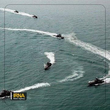 Exercice au golfe Persique : le CGRI utilise ses bateaux volants et ses drones maritimes équipés d'intelligence artificielle