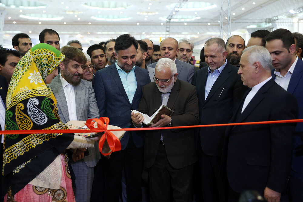 از تقویت دیپلماسی فناوری و محرومیت زدایی تا عارضهیابی دانش بنیانها 16 از تقویت دیپلماسی فناوری و محرومیت زدایی تا عارضهیابی دانش بنیانها