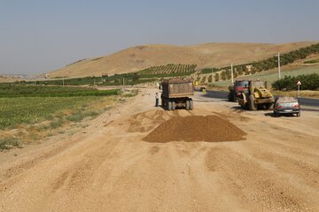 تکمیل جاده کرمان - دیهوک نیازمند ۱۵ هزار میلیارد ریال است