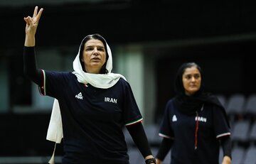 سرمربی یونانی تیم ملی زنان: بسکتبالیست‌های ایران باید با تاکتیک‌ها هماهنگ شوند