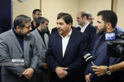 El primer vicepresidente de Irán visita IRNA en víspera del Día Nacional de los Periodistas