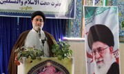 امام جمعه تویسرکان: حق‌طلبی همراه با وجدان کاری ویژگی بارز خبرنگار موفق است