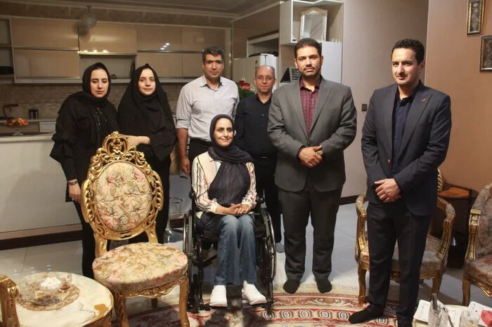 نخستین بانوی پاراالمپیکی یزد تجلیل شد