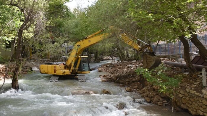 خنثی‌سازی تصرف هفت هزار میلیارد ریالی در بستر رودخانه هراز