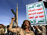 قيادي يمني: التواجد الأمريكي المكثف في باب المندب يهدد الملاحة الدولية