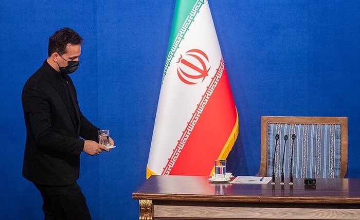 خبرنگاران ایرانی و آمریکایی چگونه پرسش‌ چالشی از رییس‌جمهور می‌پرسند؟