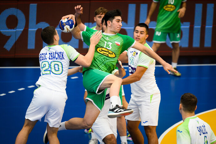 سرمربی هندبال نوجوانان: با وجود همه ناملایمتها و تمسخرها در جهانی کرواسی صعود کردیم