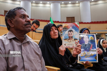 Iran honors martyred defenders of holy shrine
