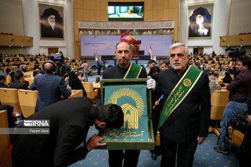 Iran honors martyred defenders of holy shrine
