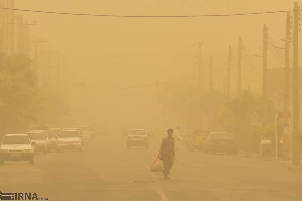 733 taken to hospital due to dust storm Iran's southeast