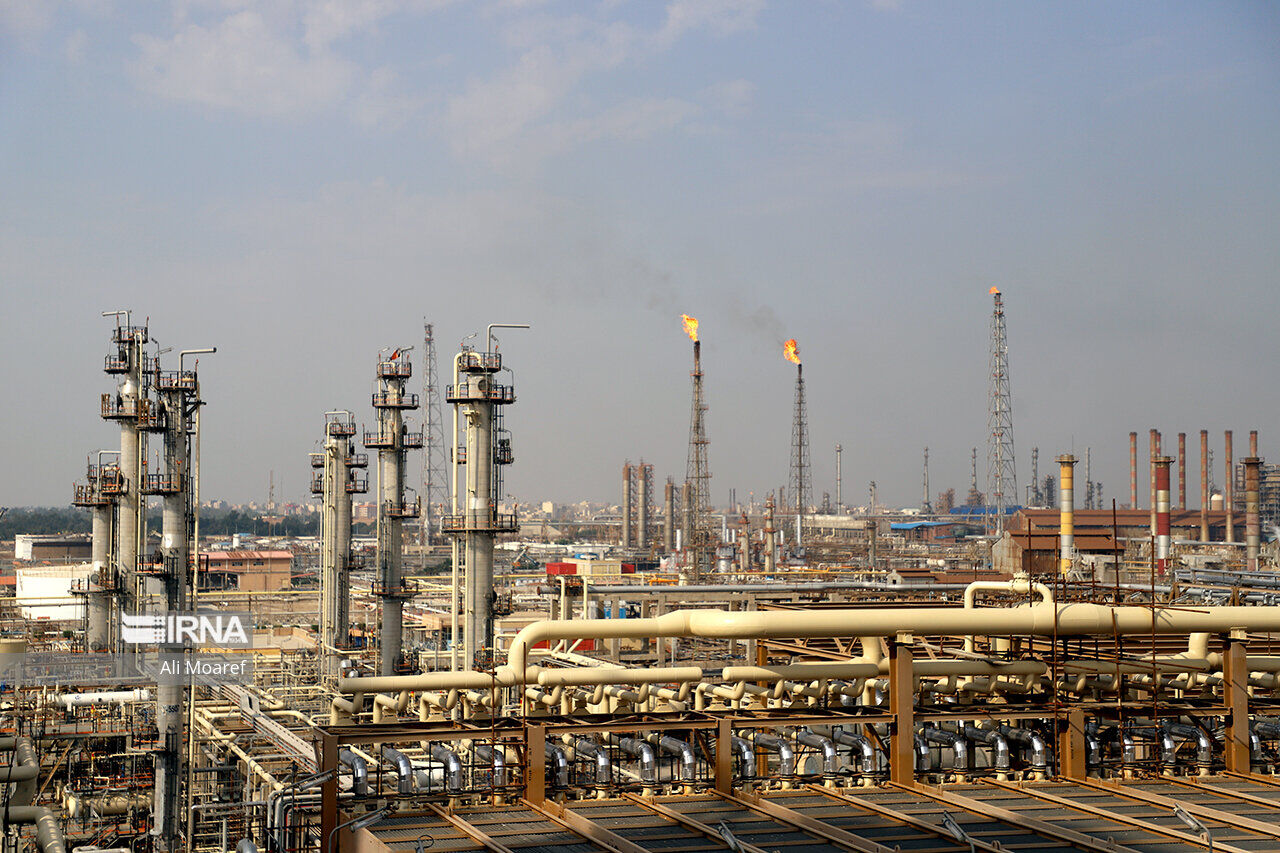 Tägliche Produktion von fast 3,2 Millionen Barrel Öl im Iran
