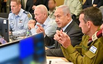 نتانیاهو: فرماندهان درباره کارایی ارتش حرف نزنند/ژنرال صهیونیست: ارتش خدمتکار "بی‌بی" نیست