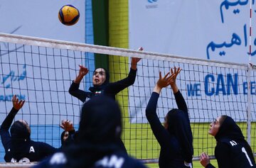 لیگ برتر والیبال زنان؛ صدرنشینی سپاهان در روز صعود یک پله‌ای تهرانی‌ها