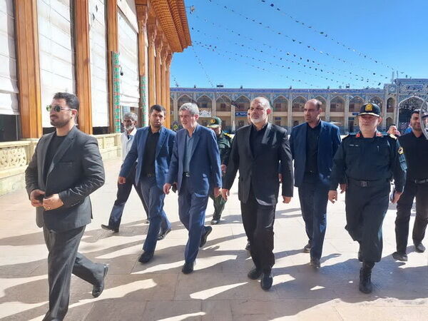 Iran's interior minister in Shiraz to investigate shrine terrorist attack