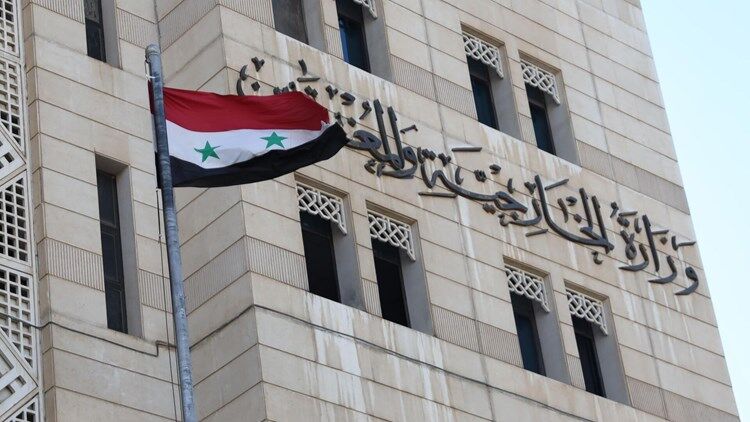 سوريا تطالب الأمم المتحدة بإدانة الهجوم على الكلية الحربية بحمص ومساءلة "رعاة الإرهاب"