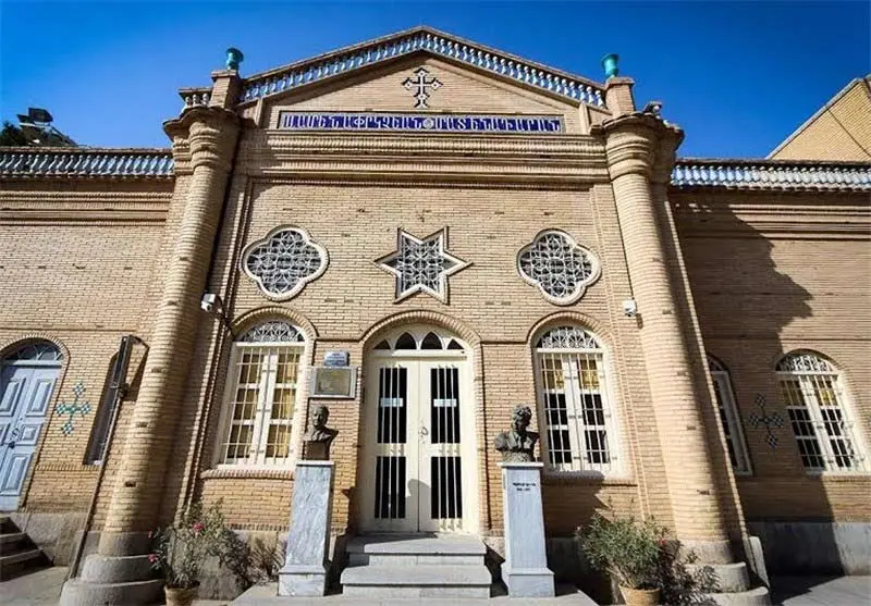 کلیسای وانک اصفهان؛ پردهای از ضیافت هنر