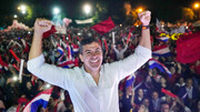 Santiago Peña asume la presidencia de Paraguay