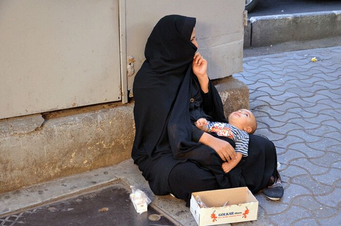 تکدی‌گری در ارومیه؛ تحریک حس نوع‌دوستی مردم و جلوه ‌هایی زشت از معابر